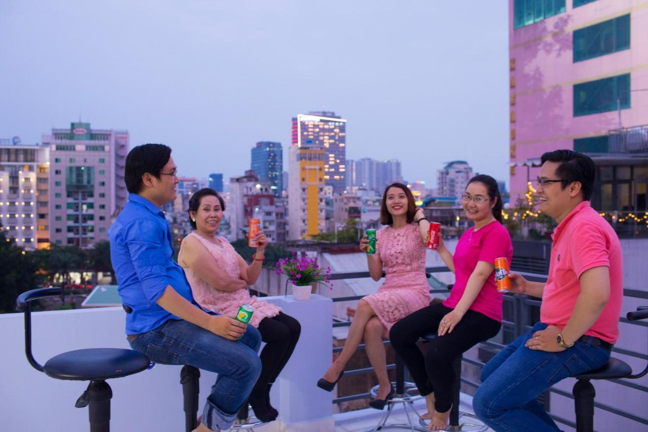 Full House Homestay Thành Pho Ho Chí Minh Esterno foto